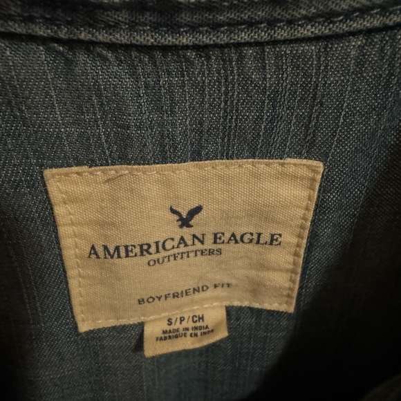 American Eagle Denim Shirt size S - Picture 3 of 4